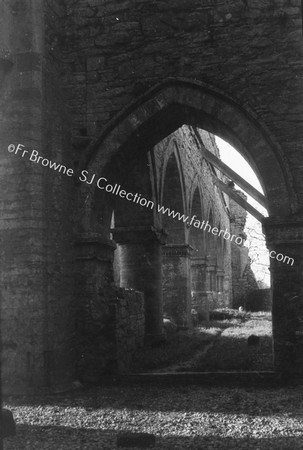 JERPOINT ABBEY DETAILS NORTH AISLE